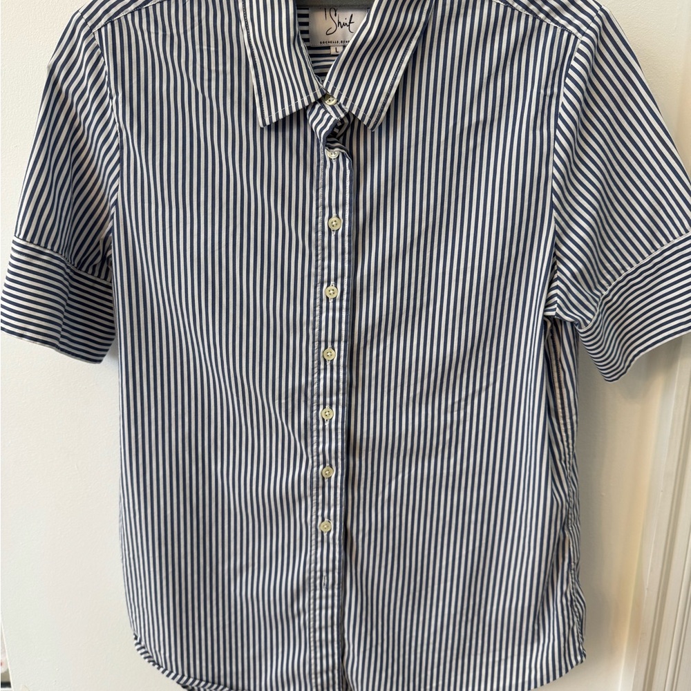 The Shirt Rochelle Behrens